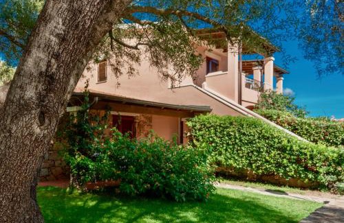 San Teodoro City Centre Apartment | Apartments with Air Conditioning and private outdoor area in the center of San Teodoro