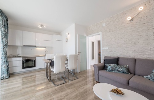 Novalja Apartment | Apartments with Pool Villa Zora