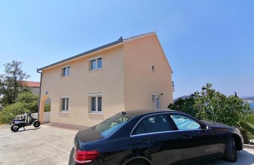 Razanj Apartment | Apartments with sea view Ražanj Rogoznica