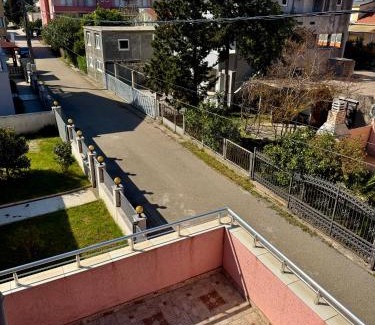 Bregvija House | Apartments Zeneva