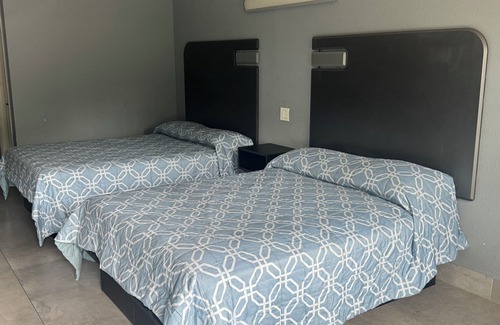 Historic Downtown Kissimmee Hotel | Apollo Inn