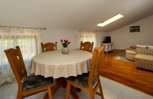 Valkarin Apartment | APP FIORELA