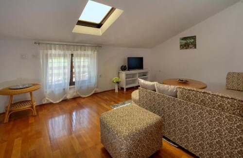 Valkarin Apartment | APP FIORELA
