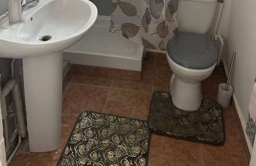 Stains Apartment | Apparemment F2