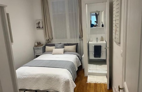 Vanves Apartment | Appart à deux pas de paris expo