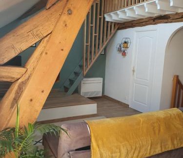 Montevrain Apartment | Appart avec terrasse, AirCon & parking clos