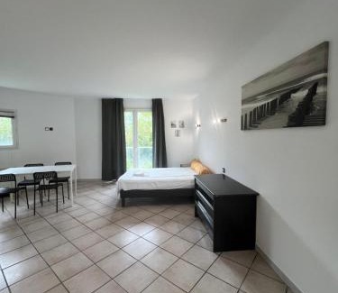 Gemenos Apartment | Appart Hôtel Residella Residence