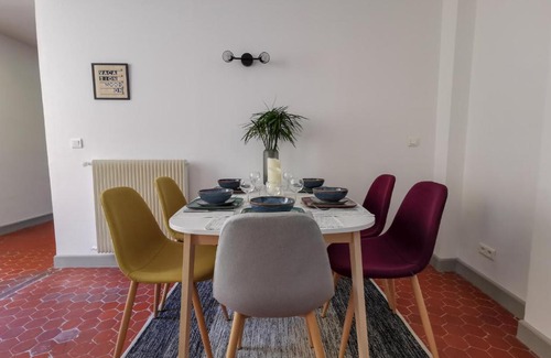 Grasse Apartment | Appart Hotel Centifolia - Place aux aires