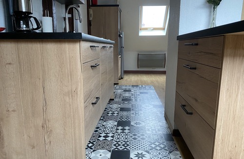 Mulhouse Apartment | Appart T2 car museum, garage, fitted kitchen, bright, quiet.