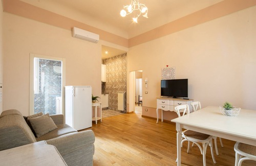 Santo Spirito Apartment | Appartamenti degli Artisti by Mmega