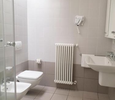 Lecco Apartment | Appartamenti tra Lago e Montagna CASA IDEALE LECCO