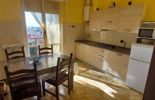 Varazze Apartment | Appartamento 4 Posti Letto Spazioso Vicino AL Mare Completo DI Tutti I Servizi