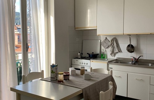 Fiumaretta Apartment | "Appartamento 8" Near the Beach with Wi-Fi & Balcony