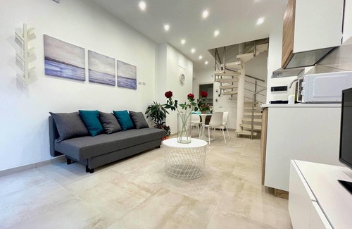 Santa Lucia Apartment | Appartamento Camera da Letto Vista Mare, 2 Bagni Parcheggio,spiaggia Solarium