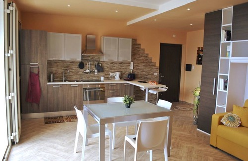 Sant'Ambrogio Apartment | Appartamento con Splendida Vista sul Mare
