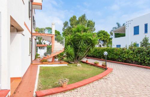 Specchiolla House | Appartamento con prato inglese destro Salento