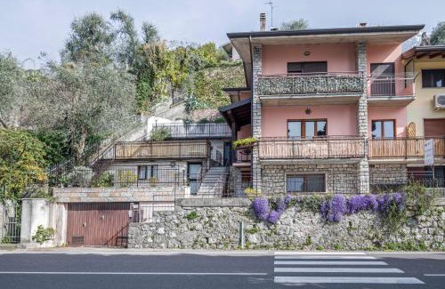 Cassone Apartment | Appartamento Fiocco