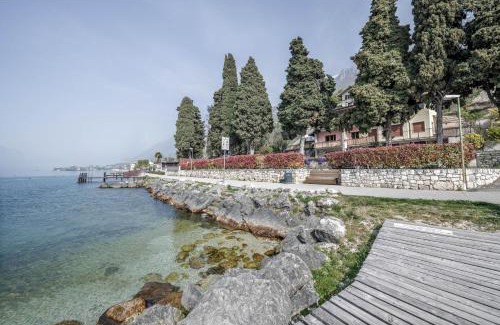 Cassone Apartment | Appartamento Fiocco