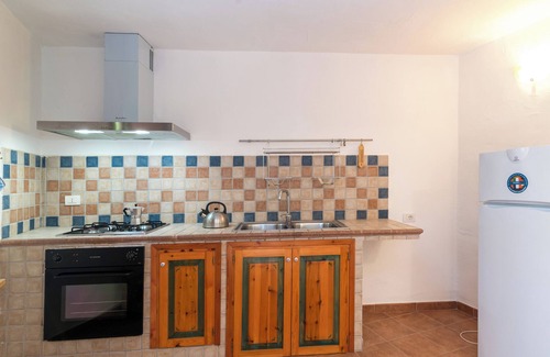 Monte Petrosu Apartment | Appartamento Levante With Shared Pool