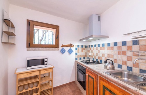 Monte Petrosu Apartment | Appartamento Levante With Shared Pool