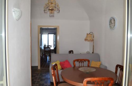 Sant'Ambrogio Apartment | Appartamento nel Borgo di Sant'Ambrogio - Dimora Rosetta