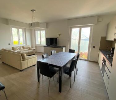 Lezzeno Apartment | Appartamento Sosta sul Lago