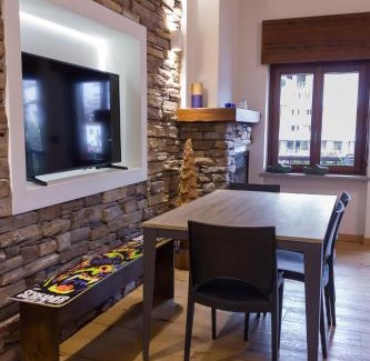 Sauze d'Oulx Apartment | Appartamento sulla piazzetta centrale
