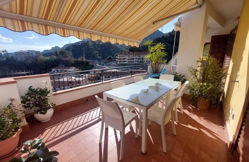 Letojanni Apartment | Appartamento Yoselin