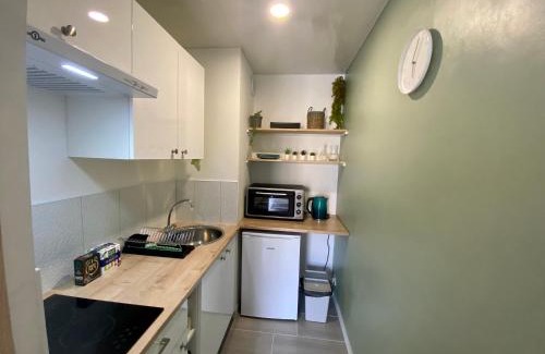 Saint-Jacques-de-la-Lande Apartment | Appartement rénové et équipé