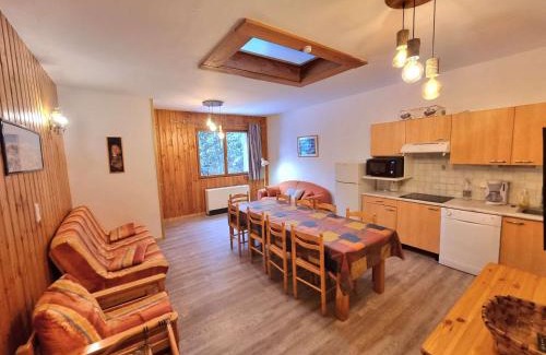 Saint-Michel-de-Chaillol Apartment | Appartement spacieux pour 10 pers, à 100m des pistes, Wifi gratuit, animaux admis - Saint-Michel-de-Chaillol - FR-1-393-42