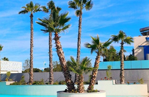 Cabo Negro Apartment | Appartement élégant avec piscine et emplacement distinctif .