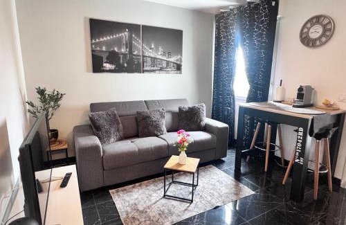 Rosny-sous-Bois Apartment | Appartement 2 pièces à Rosny-sous-Bois à quelques pas du Métro