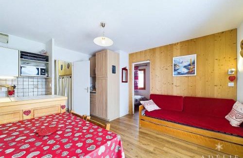 La Rosiere Apartment | Appartement 2 Pièces Cabine, Centre Station, Proche Remontées, Terrasse Sud, 6 Pers, 2* - FR-1-398-564