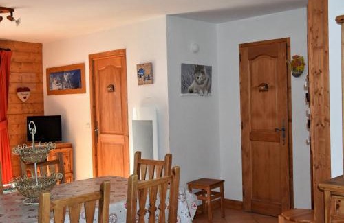 Pralognan-la-Vanoise Apartment | Appartement 3 pièces avec terrasse près des pistes - FR-1-464-63