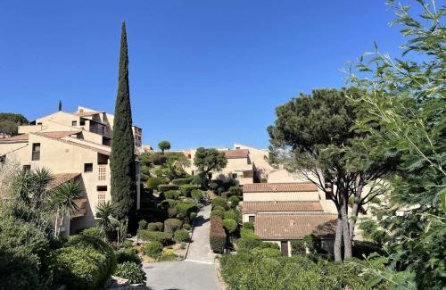 La Croix-Valmer Apartment | Appartement 3 pièces climatisé avec piscine, tennis, parking à La Croix-Valmer - FR-1-226B-152