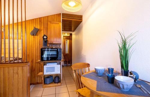 Eaux-Bonnes Apartment | Appartement 4 pers cosy avec wifi et casier à skis, Vue pistes, Gourette - FR-1-400-123