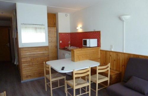 Arette Apartment | Appartement 6 personnes avec balcon, parking, accès pistes - FR-1-602-28