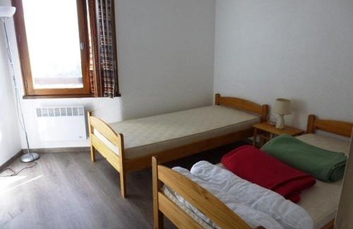 Arette Apartment | Appartement 6 personnes avec balcon, parking, accès pistes - FR-1-602-28