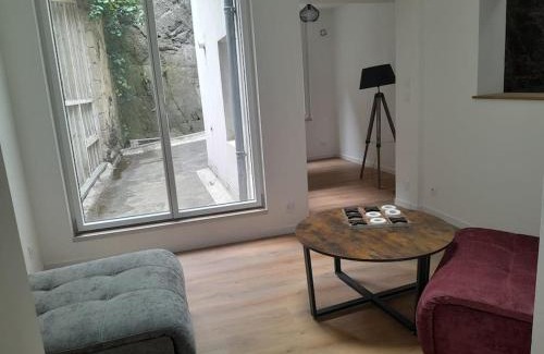 Morlaix Apartment | Appartement 75m2 plein centre face a la mairie