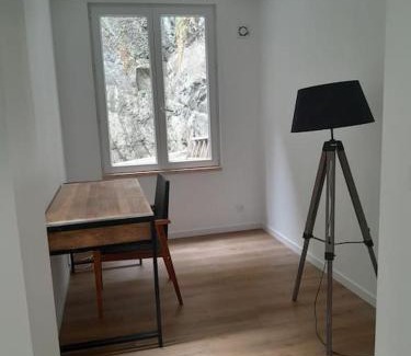 Morlaix Apartment | Appartement 75m2 plein centre face a la mairie
