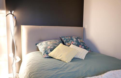 Chateau-d'Olonne Apartment | Appartement avec piscine commune - quartier Pironnière - 4 personnes