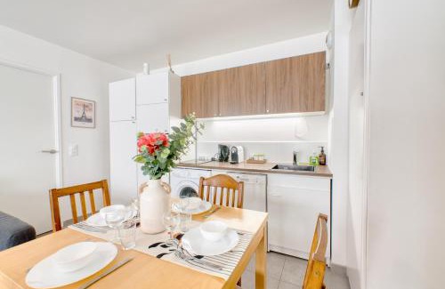Aubervilliers Apartment | Appartement agréable Parking inclus