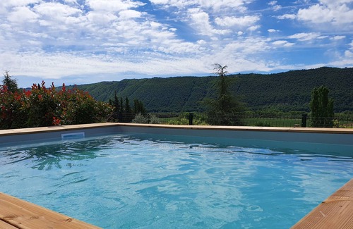 Saint-Julien Apartment | Appartement bas de Villa Standing Piscine Verdon