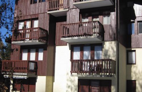 Montchavin Apartment | Appartement cosy · Proche centre & télécabine · Balcon exposé sud - FR-1-181-2521