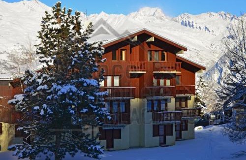 Montchavin Apartment | Appartement cosy · Proche centre & télécabine · Balcon exposé sud - FR-1-181-2521