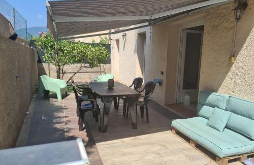 Banyuls-sur-Mer Apartment | Appartement calme avec terrasse - 2 chambres, 4 pers, proche plage et randonnées, Banyuls-sur-Mer - FR-1-225C-95