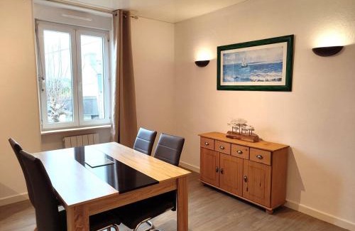 Trebeurden Apartment | Appartement central à Trébeurden, 500m plage, proche commerces, 2 chambres, 3 salles d'eau - FR-1-368-308