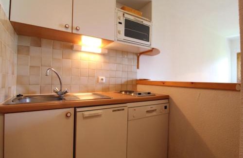 Termignon Apartment | Appartement cosy 4 pers au pied des pistes, balcon et Wifi - FR-1-508-128