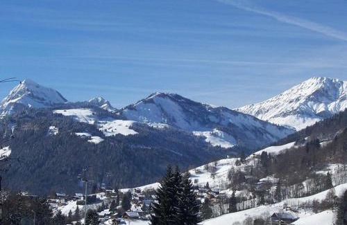 Flumet Apartment | Appartement cosy au pied des pistes avec balcon - FR-1-505-220