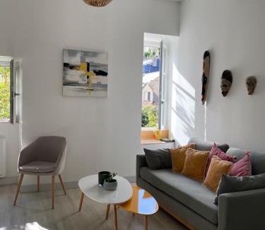 Chinon Apartment | Appartement Cosy avec vue sur le château